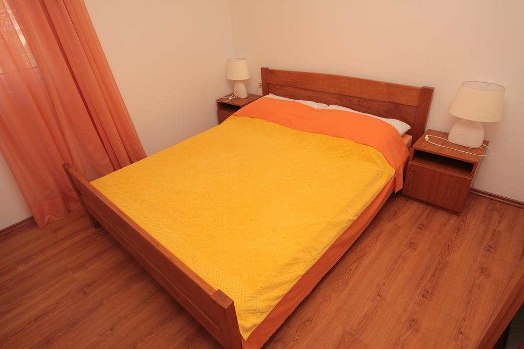 Apartments Miroslav Povljana Bagian luar foto